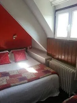 Le Hussard Hotell 2*