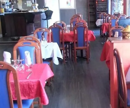 Le Hussard Hotel Alençon